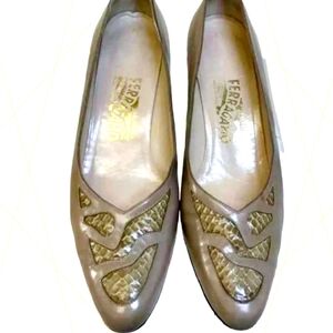 Salvatore Ferragamo Women's Beige Leather Shoes 10 AA Width